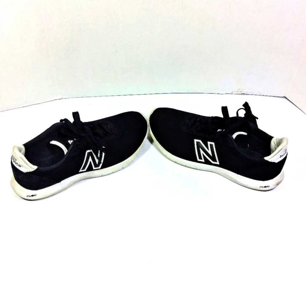 Women's 514 New Balance Size 9 Black And White Running/ Walking/ Casual Sneaker